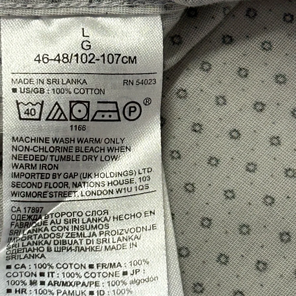 Banana republic men’s size large, long‎ sleeve, Grant, fit button down shirt,